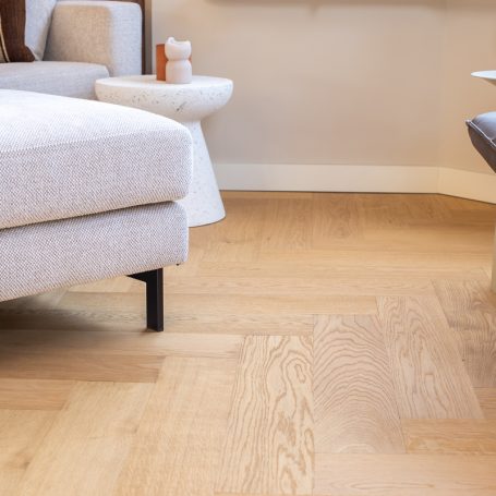 Floer-Hybrid-Wood-Herringbone-floor-Natural-Oak-product-4