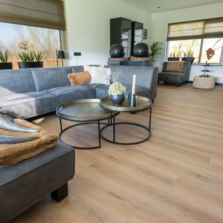 Floer-Village-Vinyl-floor-Colmar-Country-Oak-interior-livingroom-3