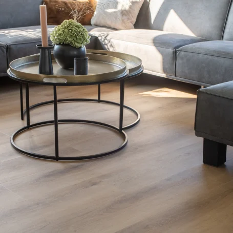 Floer-Village-Vinyl-floor-Colmar-Country-Oak-interior-livingroom-7