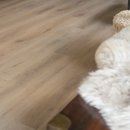 Floer-Village-Vinyl-floor-Colmar-Country-Oak-interior-livingroom-9