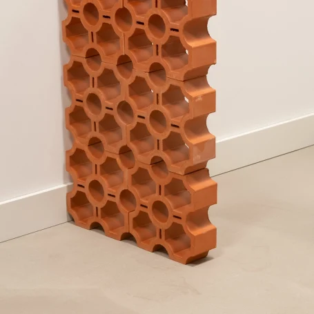 Floer-Terracotta-Roomdivider-Star-Atmosphere-Perspektive