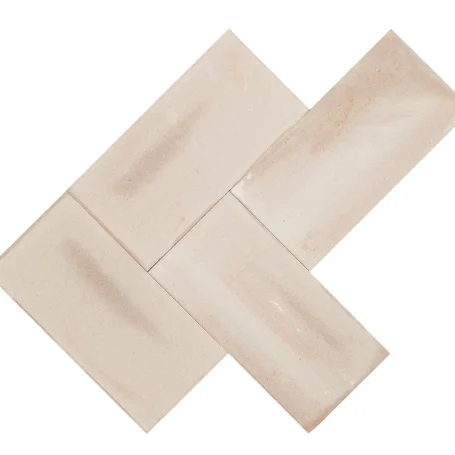 Floer-Terracotta-Tiles-Beige-Herringbone-machine made-herringbone-pattern