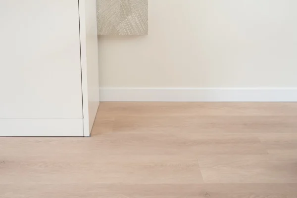 Floer-Village-Vinyl-Bibury-Beige-Oak-interior-6