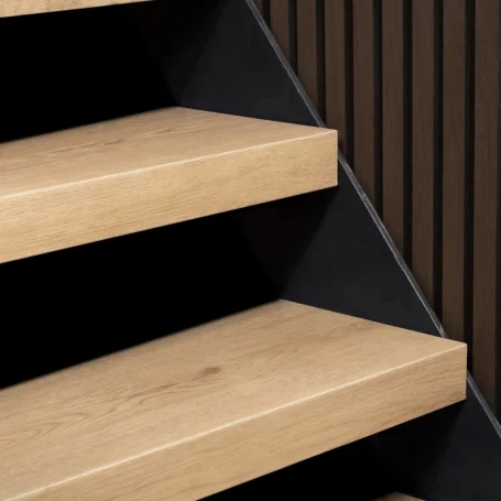 Floer-Stair-Tread-Covers-Brown-Oak-sfeer
