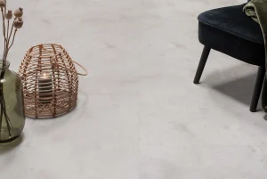 Floor-Tile-Vinyl-Concrete-Look-Light-Grey-ambience-topdown-close-up