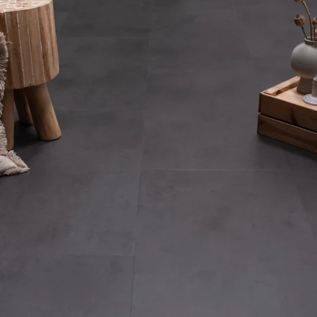 Floer-Tile_Rigid_Click-Vinyl-Concrete-Look-Black-