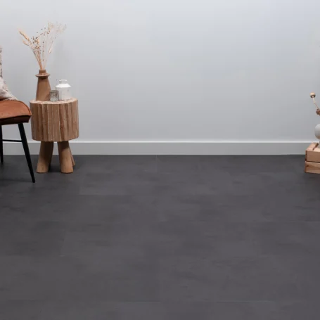 Floer-Tile_Rigid_Click-Vinyl-Concrete-Look-Black-