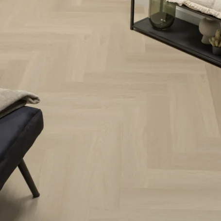 Floer-Herringbone-Click-Vinyl-floor-Beige-Oak-ambience-stand-1