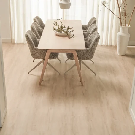 Floer Country House Rigid Click Vinyl Cream Oak living room