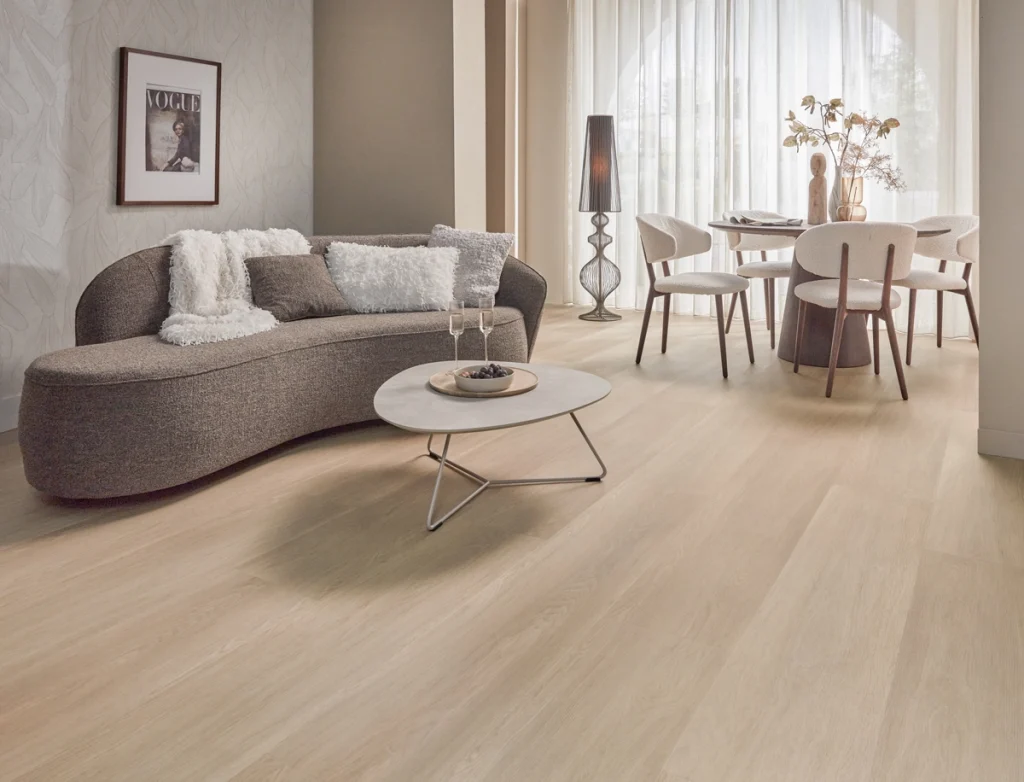 Floer Country House Vinyl Natural Oak living room