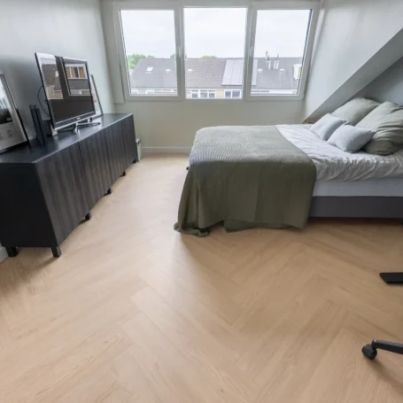 Floer Hybrid Laminate Whalebone Floor Humphrey Hazel Brown interior photo