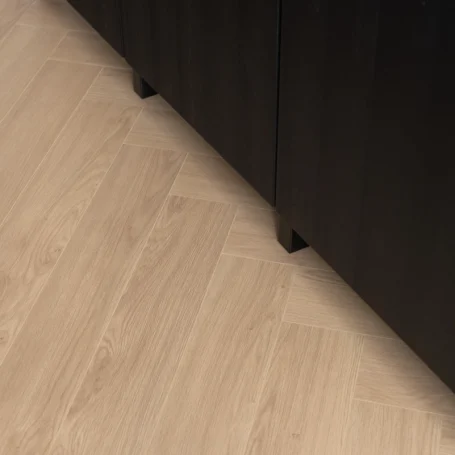 Floer Hybrid Laminate Whalebone Floor Humphrey Hazel Brown interior photo